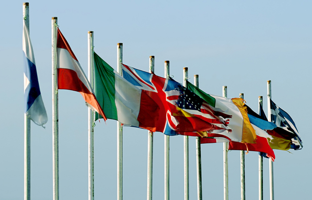 different-countries-kids-online